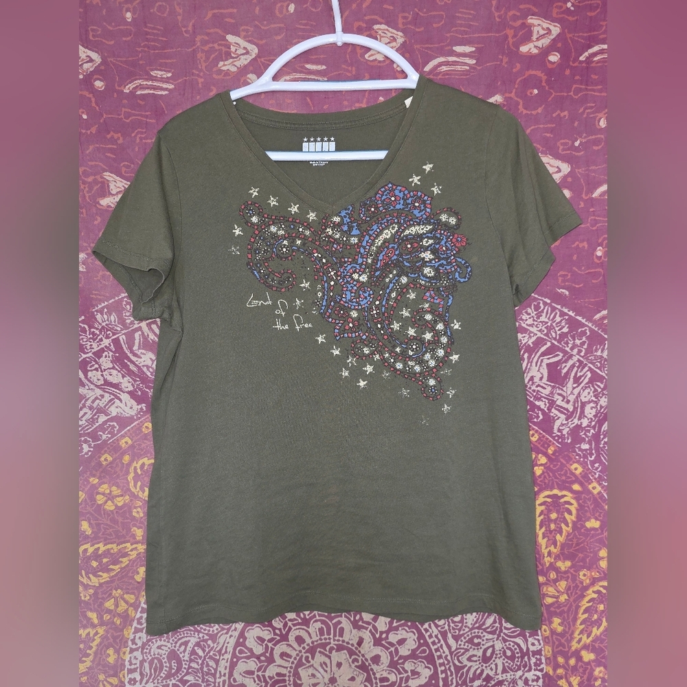 Sonoma Womens Patriotic/ 4th of July V-neck T-shirt ~ Medium